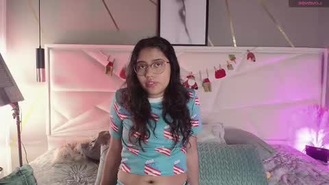 SUKI online show from December 4, 12:38 pm