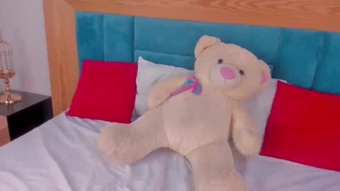 SULAY STAR  online show from April 18, 7:58 pm