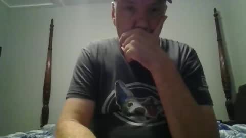 Snapshot of sullydog48 chatting on September 20, 1:30 am Sully online show from September 20, 1:30 am