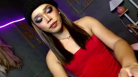 sultry_sirenxx online show from February 25, 4:43 pm