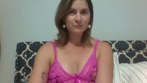 sultrywhispersx online show from October 24, 7:25 pm