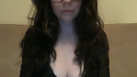 Wren Aster online show from April 22, 4:30 am