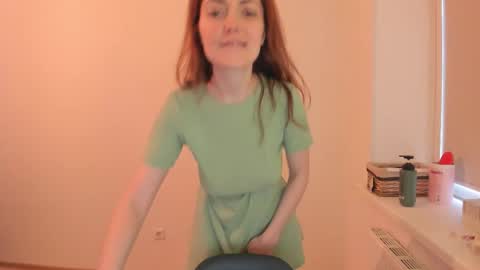 Summer Preston online show from March 12, 9:46 am