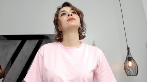 Snapshot of summerprints chatting on February 19, 6:10 pm Summer online show from February 19, 6:10 pm