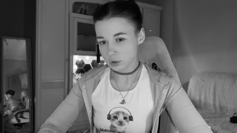 Miss Nelly online show from December 2, 3:51 am