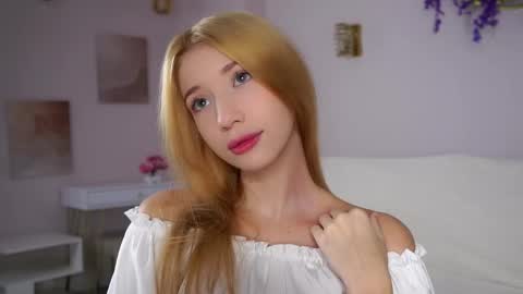 Lily online show from December 20, 2:46 pm