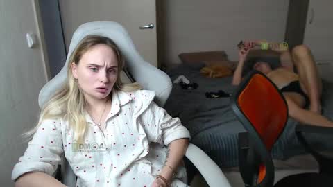 Snapshot of sunny1girl chatting on March 2, 1:16 pm Alice and Sergey online show from March 2, 1:16 pm