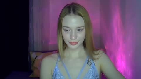 sunny__fox online show from March 6, 10:36 pm
