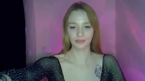 sunny__fox online show from March 8, 3:17 am