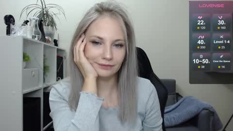 Snapshot of sunny_bunny6 chatting on January 12, 6:26 pm Naomi online show from January 12, 6:26 pm