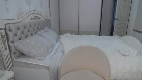 Vanessa online show from October 4, 8:23 am