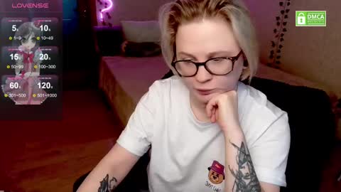 sunny mood online show from February 11, 10:58 am