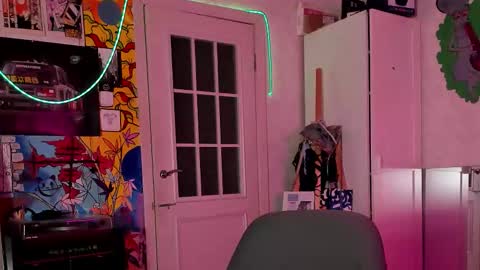 Sunny online show from February 25, 4:43 pm