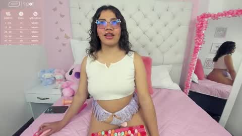 Sunny Smiith online show from November 19, 3:00 pm