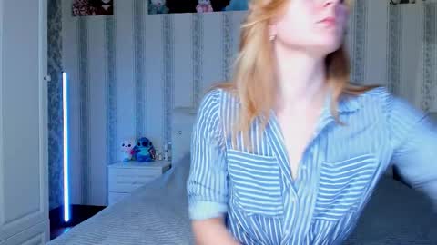 Snapshot of sunnyhuff chatting on September 12, 3:58 pm Sunny online show from September 12, 3:58 pm