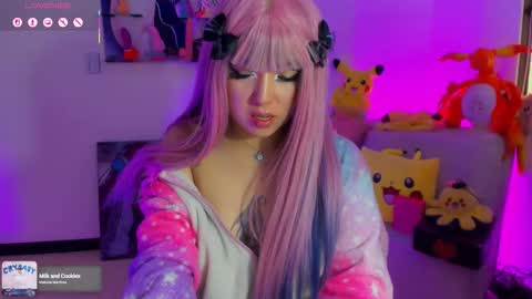     RAVENCLAU GIRL  online show from September 11, 1:34 pm