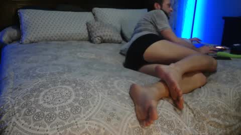 Superbronnon online show from December 4, 1:30 am