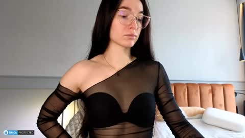 Snapshot of superhot2cb chatting on December 30, 10:10 am Anna online show from December 30, 10:10 am