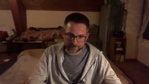 supersquirrel81 online show from December 3, 5:46 pm