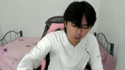 supr4m0 online show from December 1, 10:13 am