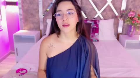 Susann online show from June 25, 11:37 am