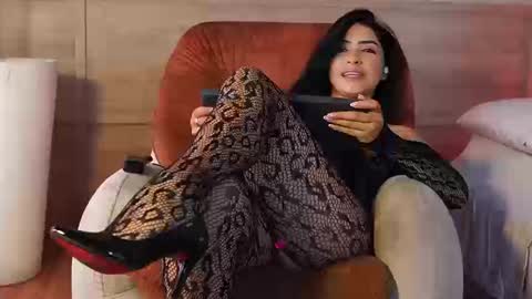 susan_wall online show from March 18, 5:30 pm