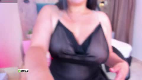 susana smith online show from February 15, 8:40 pm