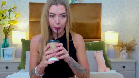 Susan online show from February 18, 6:26 am