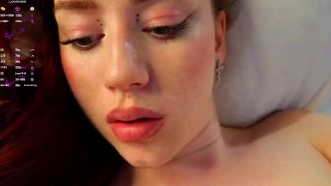 Stacy online show from March 3, 8:38 pm