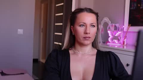 SusanJewel online show from October 20, 7:02 am