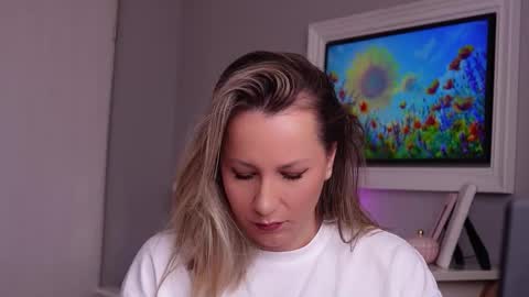 SusanJewel online show from March 26, 7:46 am