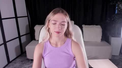 Susan online show from October 4, 3:15 am