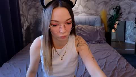 susannjohnson online show from September 23, 1:10 am