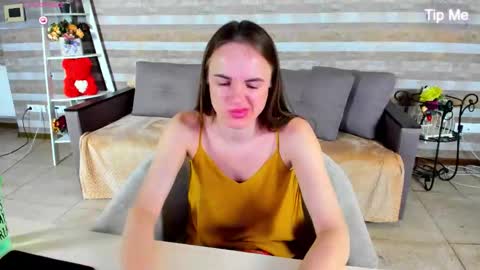 susansmitt online show from October 17, 10:58 pm