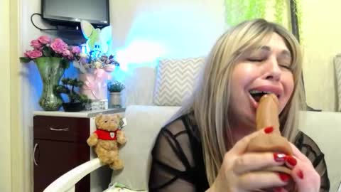 SusiexNoreen online show from May 14, 1:59 am
