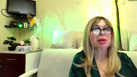 SusiexNoreen online show from February 26, 7:01 am