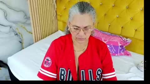 Sussy  online show from May 13, 3:05 am