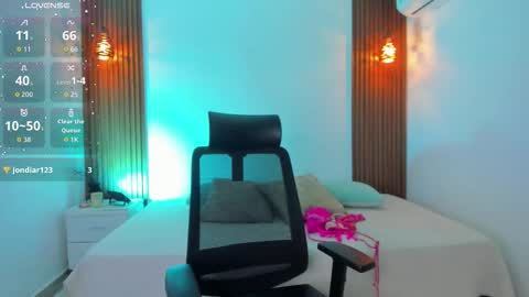 S U S Y online show from October 23, 3:41 am