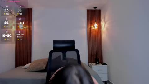 S U S Y online show from October 8, 5:46 am