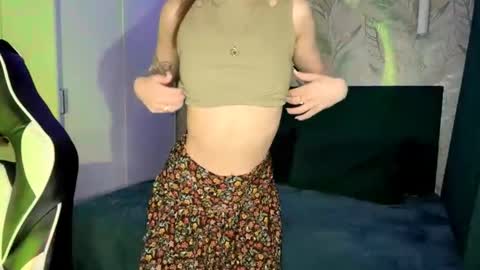 Jessica online show from November 17, 5:37 pm