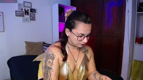 Susan   .. oo .. Independent Model online show from December 31, 9:50 pm