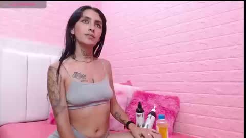 suzan_30 online show from March 13, 9:07 pm