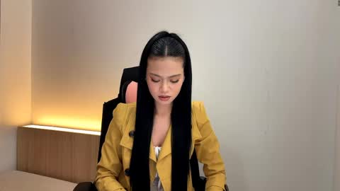 Shenyue online show from May 2, 1:06 pm