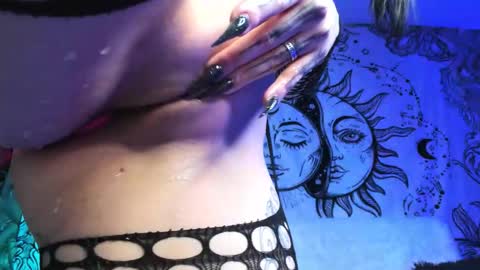 Luna Ootsutsuki online show from February 27, 4:38 am