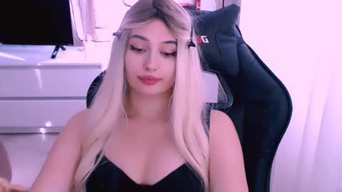 Kate online show from October 13, 6:15 am