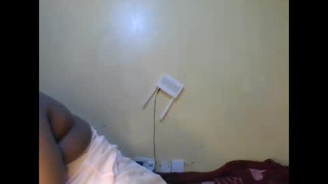 Snapshot of sweet52537 chatting on February 15, 5:17 pm sweet52537 online show from February 15, 5:17 pm