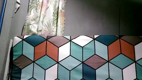 sweet818957 online show from March 6, 7:10 pm