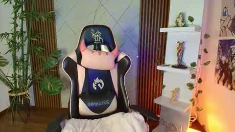 Snapshot of sweet_1angel chatting on September 10, 12:06 pm Sweet 1Angel online show from September 10, 12:06 pm