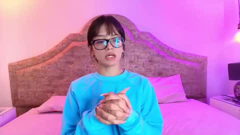 Snapshot of sweet_1angel chatting on September 11, 12:17 pm Sweet 1Angel online show from September 11, 12:17 pm
