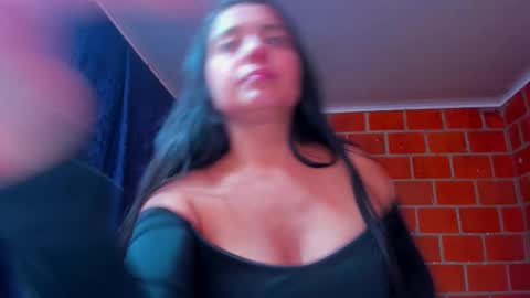 sweet and hot alaia online show from January 16, 4:54 am